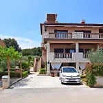 Apartment Leona